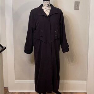 Vintage Street Fleet black lined trench coat​​​​​​​​​​​​​